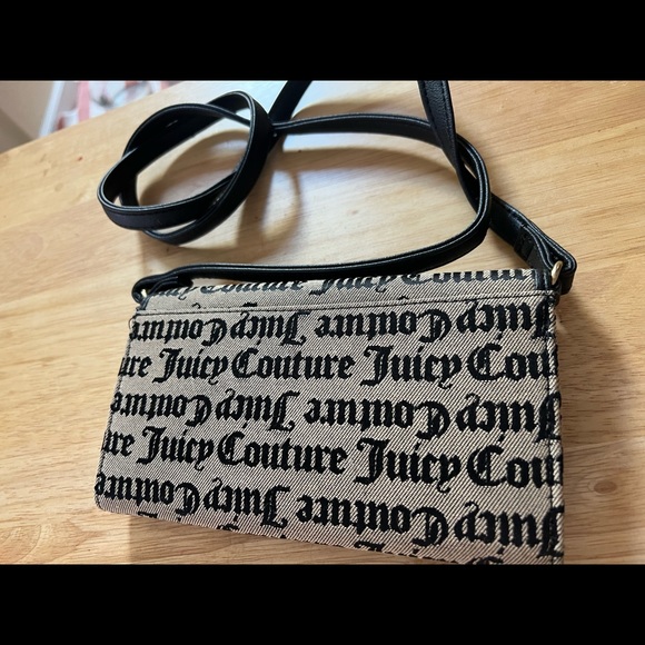 Cute Juicy Couture logo wallet with strap - Picture 2 of 2